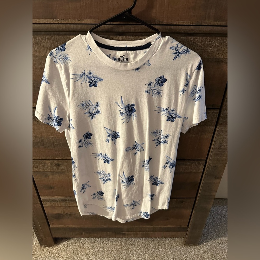 Small white t-shirt with blue floral pattern